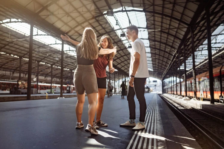 railaway-image